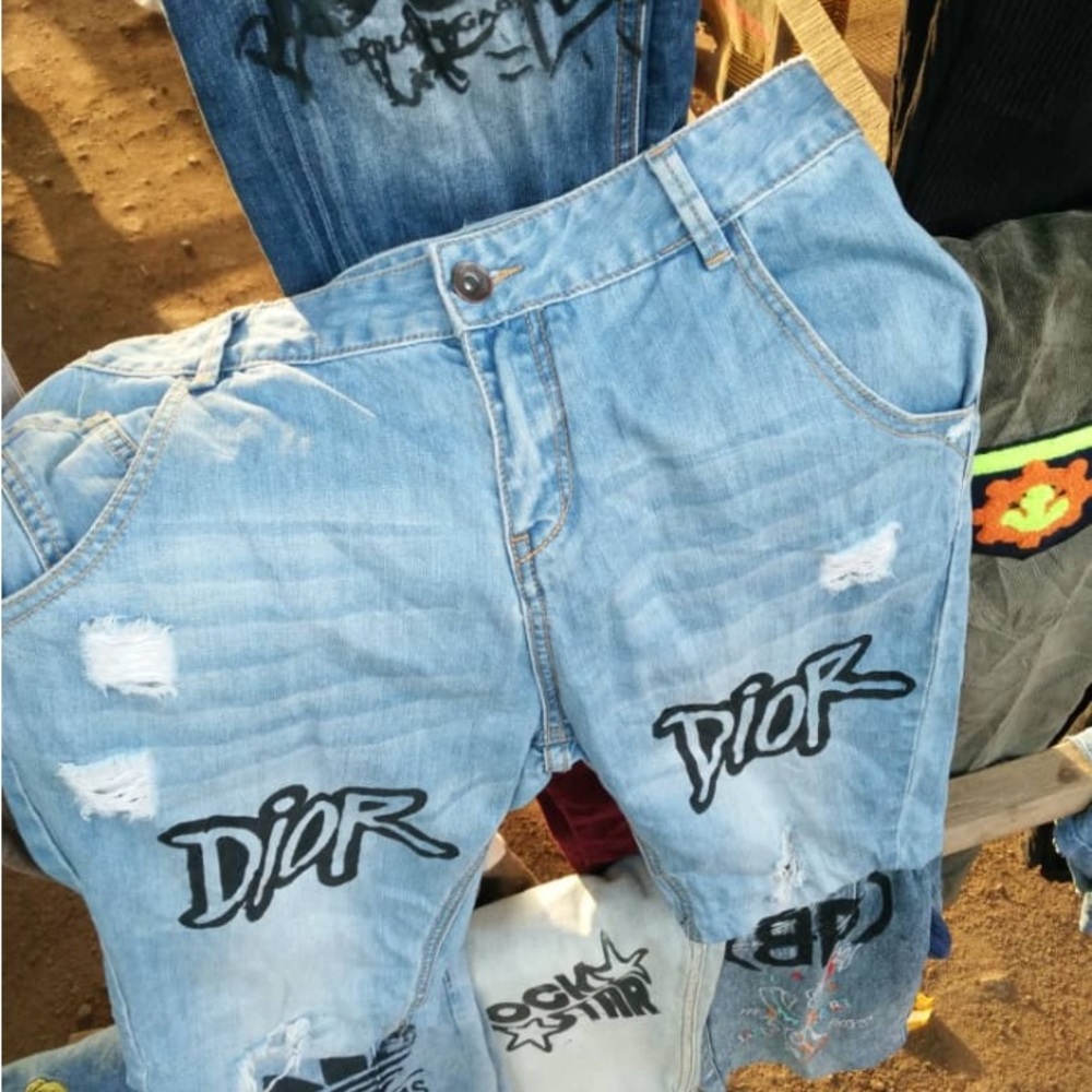 Clothes - Picture 2 of 4